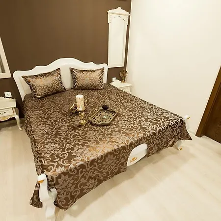 Versailles 3*