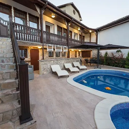Penzion Versailles 3*